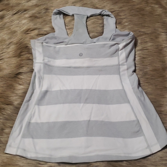 💥💥4 for $50💥💥 Lululemon Althletica Tank Top - Picture 2 of 5